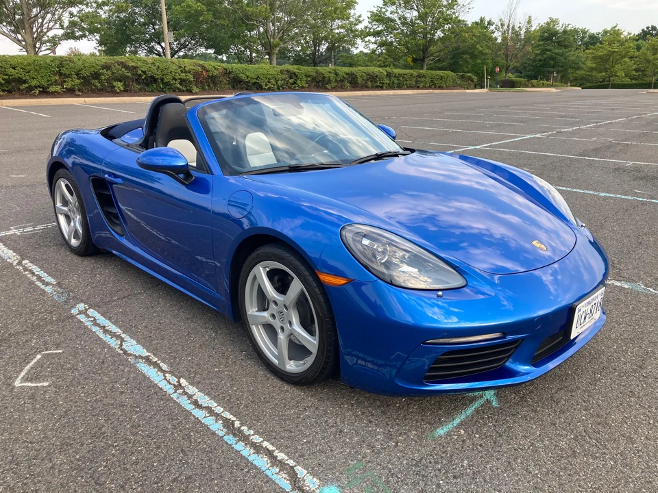 2018 Porsche 718 Boxster - Image 9 of 31