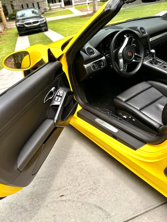 2018 Porsche 718 Boxster - Image 8 of 14