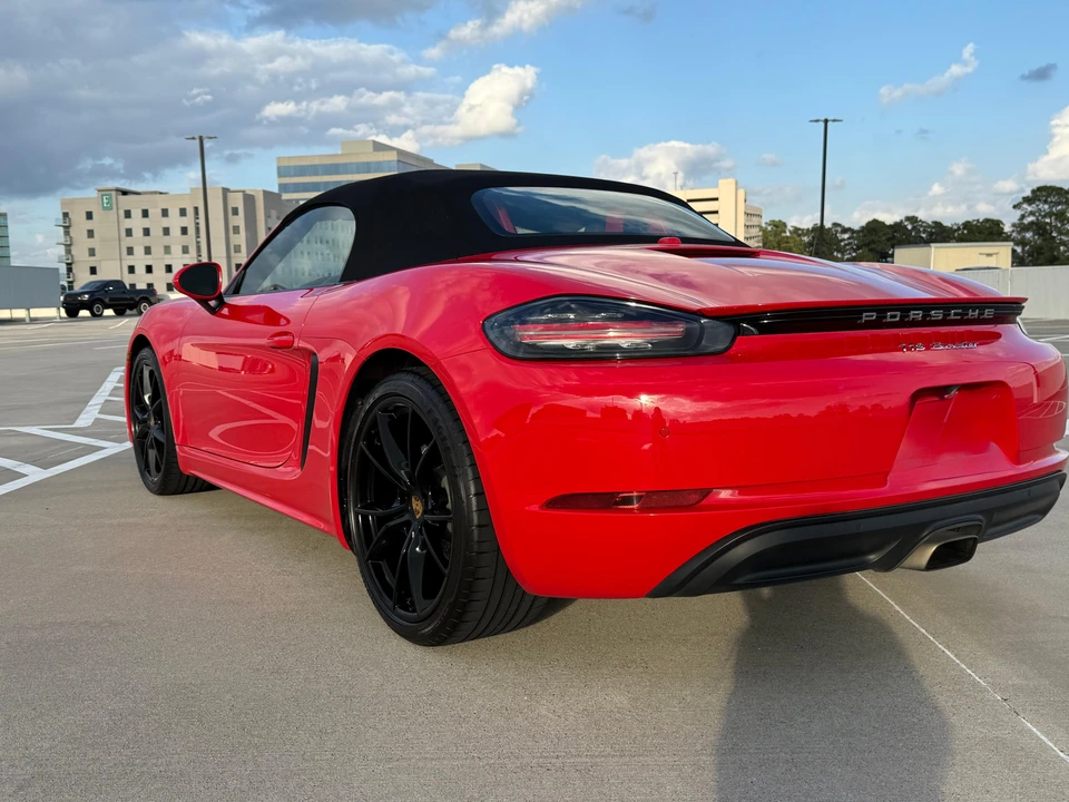 2018 Porsche 718 Boxster - Image 16 of 31