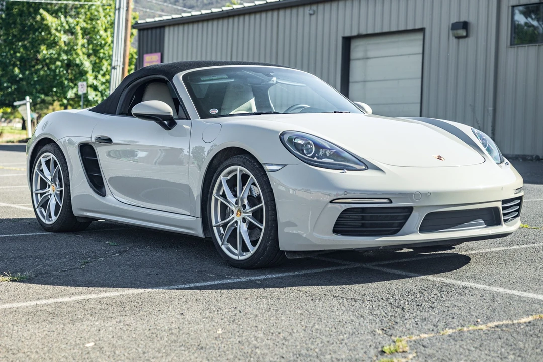2018 Porsche 718 Boxster - Image 12 of 31