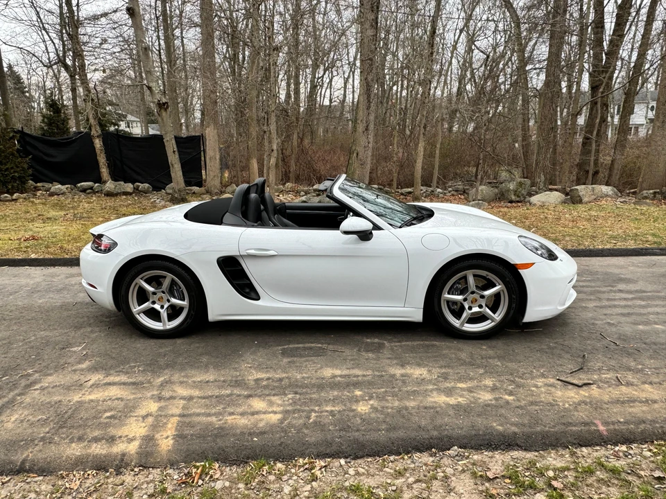 2018 Porsche 718 Boxster - Image 20 of 31