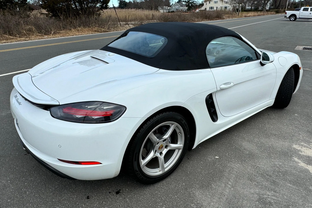 2018 Porsche 718 Boxster - Image 4 of 31