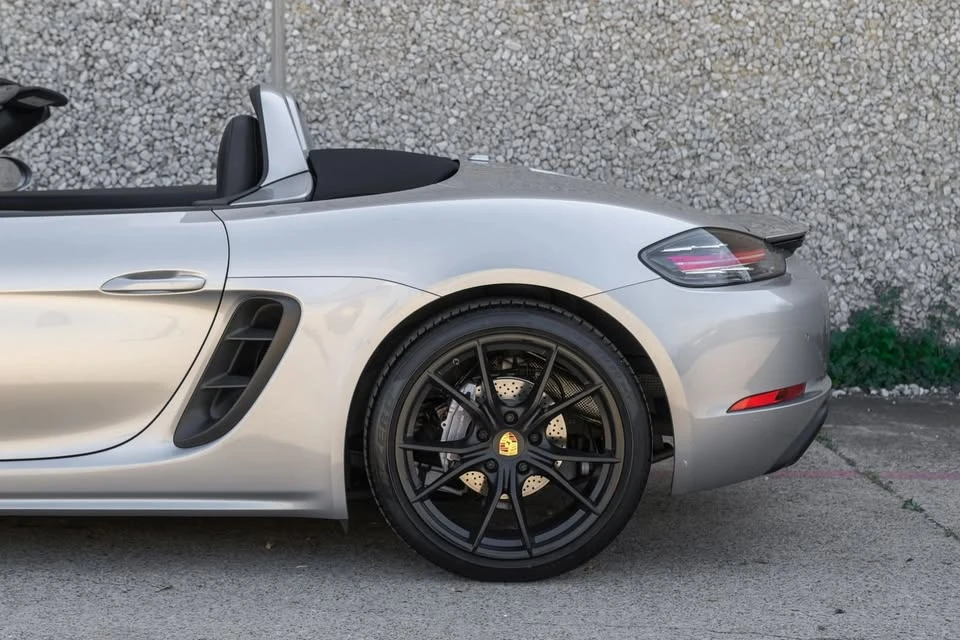 2018 Porsche 718 Boxster - Image 14 of 20