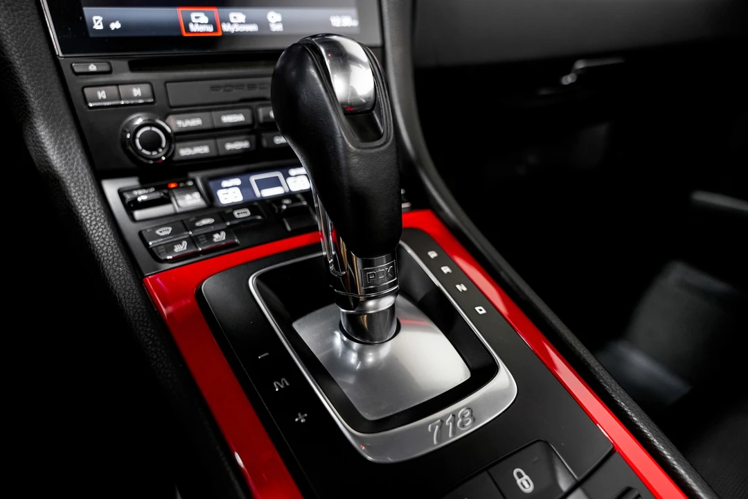 2018 Porsche 718 Boxster - Image 14 of 21