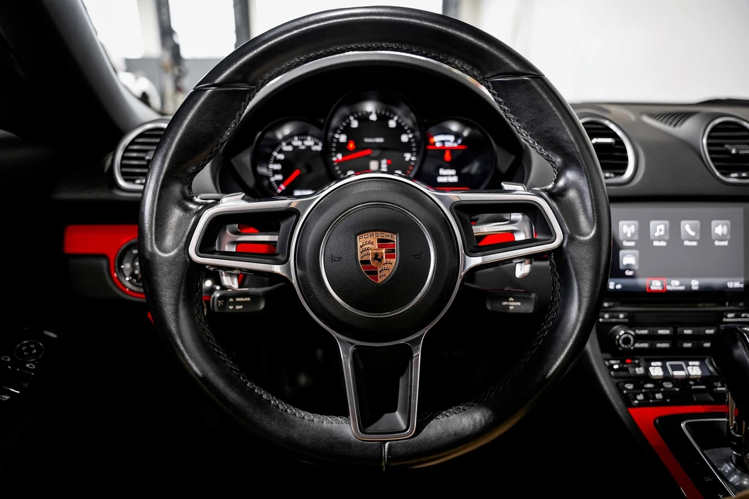 2018 Porsche 718 Boxster - Image 10 of 21