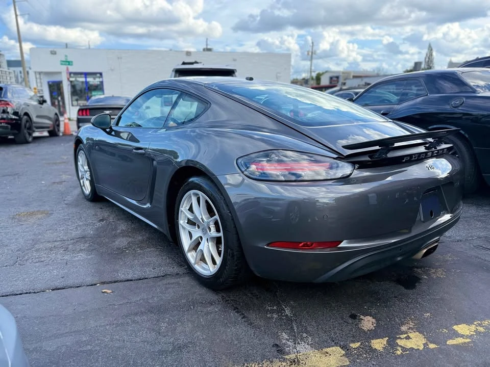 2018 Porsche 718 Cayman - Image 3 of 7