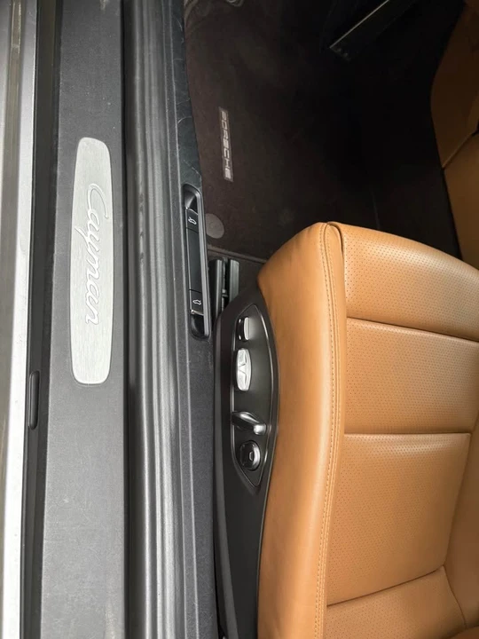 2018 Porsche 718 Cayman - Image 18 of 19