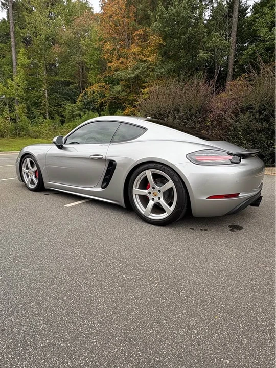 2018 Porsche 718 Cayman - Image 8 of 19