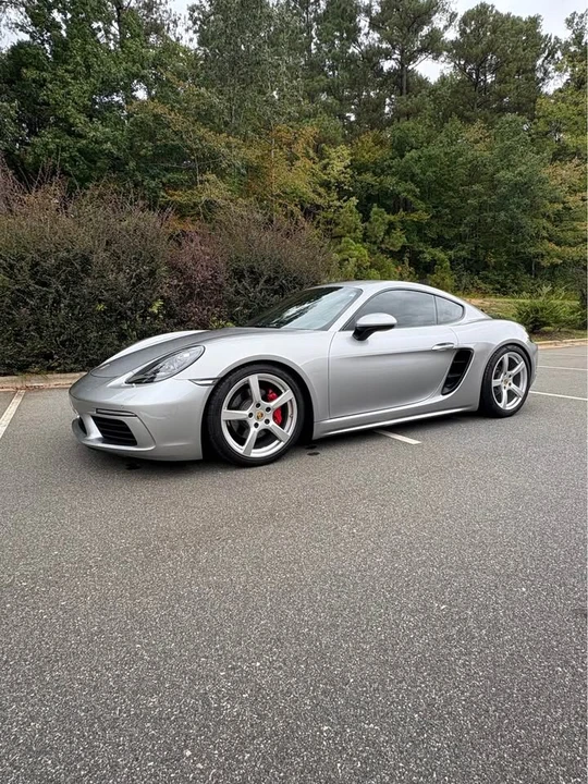 2018 Porsche 718 Cayman - Image 10 of 19