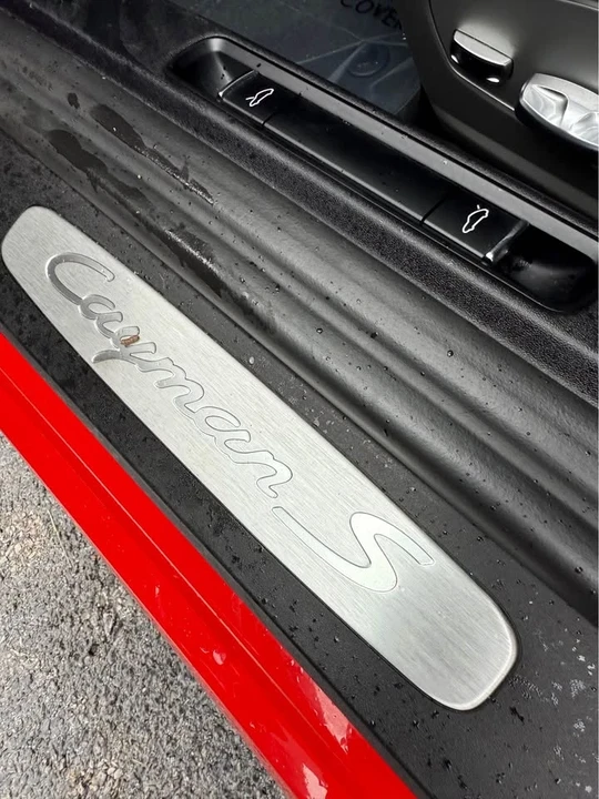 2018 Porsche 718 Cayman - Image 8 of 15