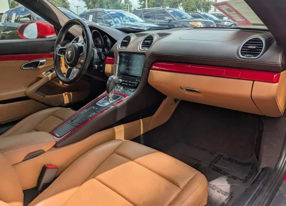 2018 Porsche 718 Cayman - Image 7 of 11