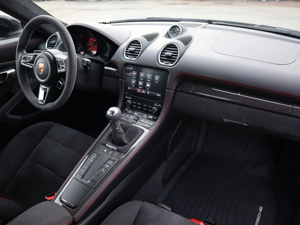 2018 Porsche 718 Cayman - Image 9 of 16