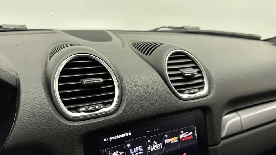 2018 Porsche 718 Cayman - Image 15 of 20