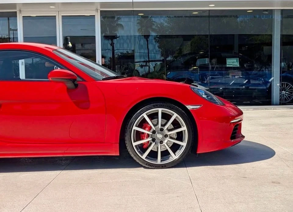2018 Porsche 718 Cayman - Image 9 of 16