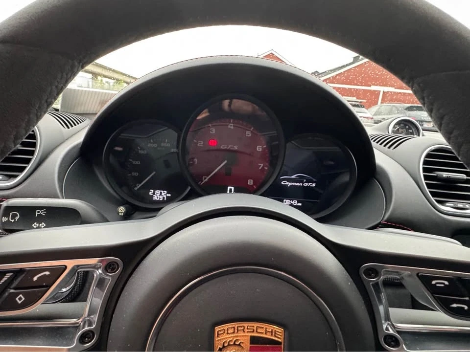 2018 Porsche 718 Cayman - Image 4 of 10