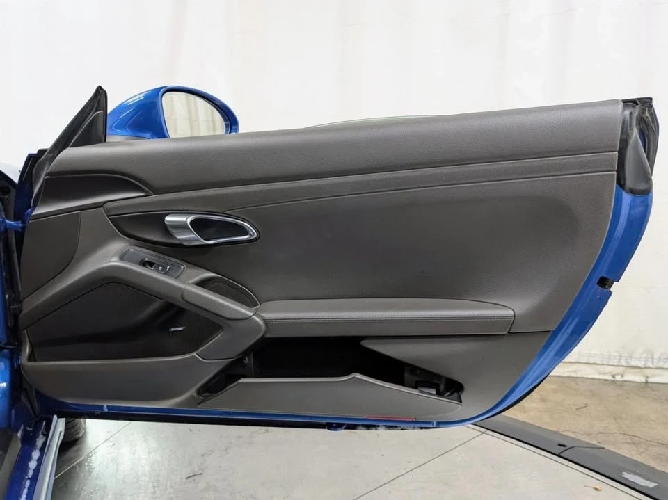2018 Porsche 718 Cayman - Image 19 of 20