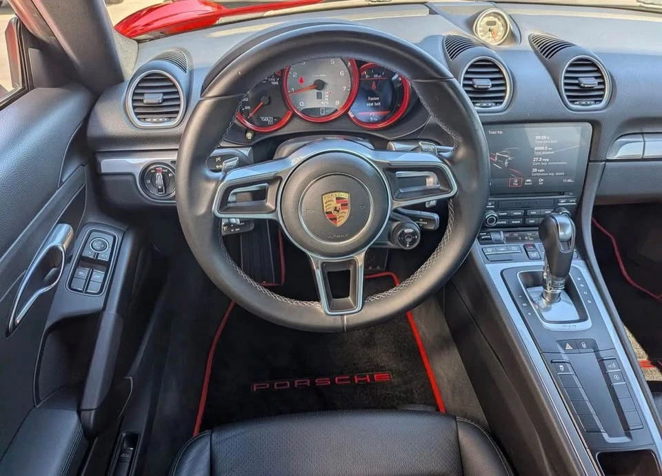 2018 Porsche 718 Cayman - Image 14 of 16