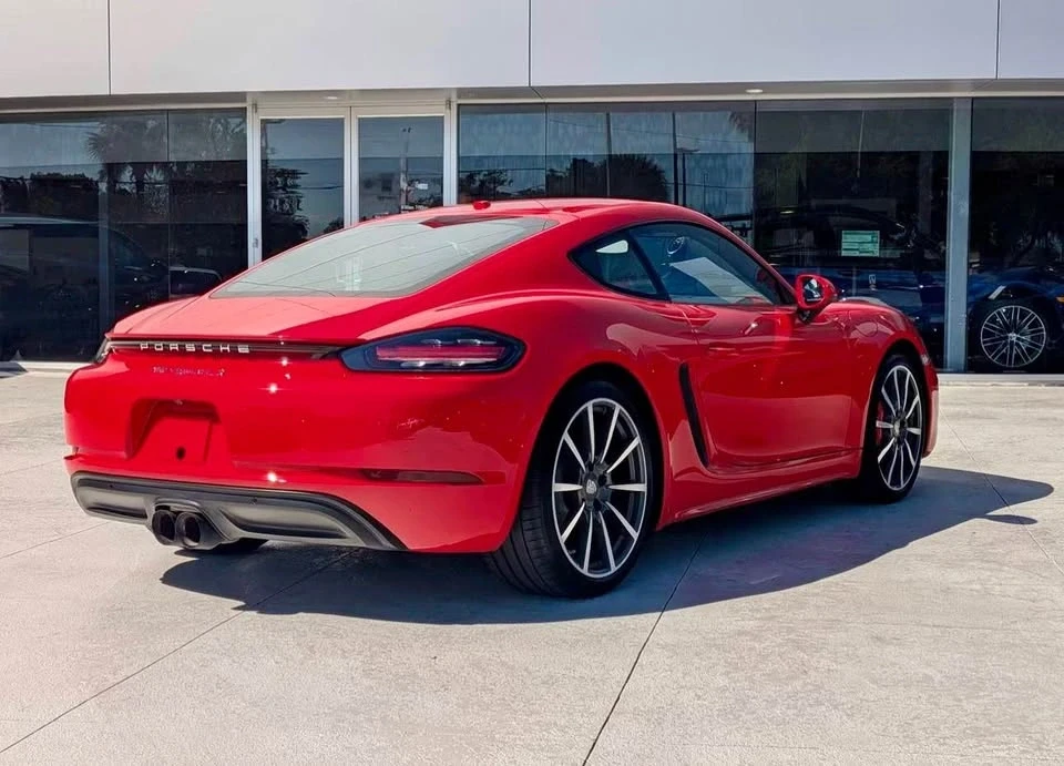 2018 Porsche 718 Cayman - Image 8 of 16