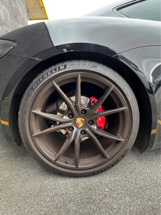 2018 Porsche 718 Cayman - Image 9 of 10