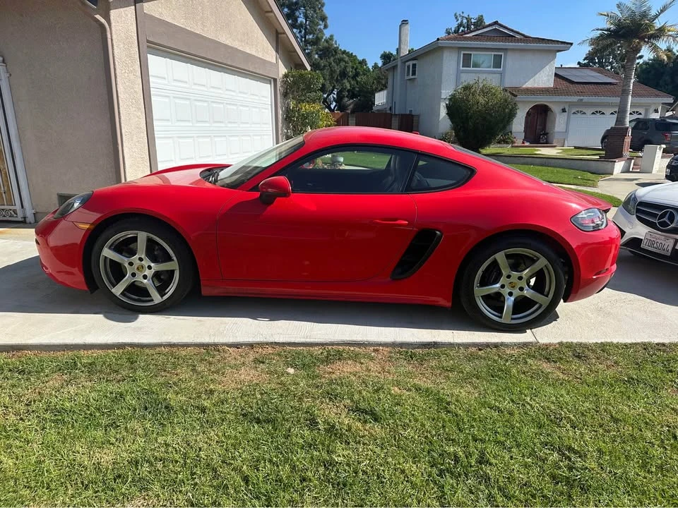 2018 Porsche 718 Cayman - Image 4 of 6