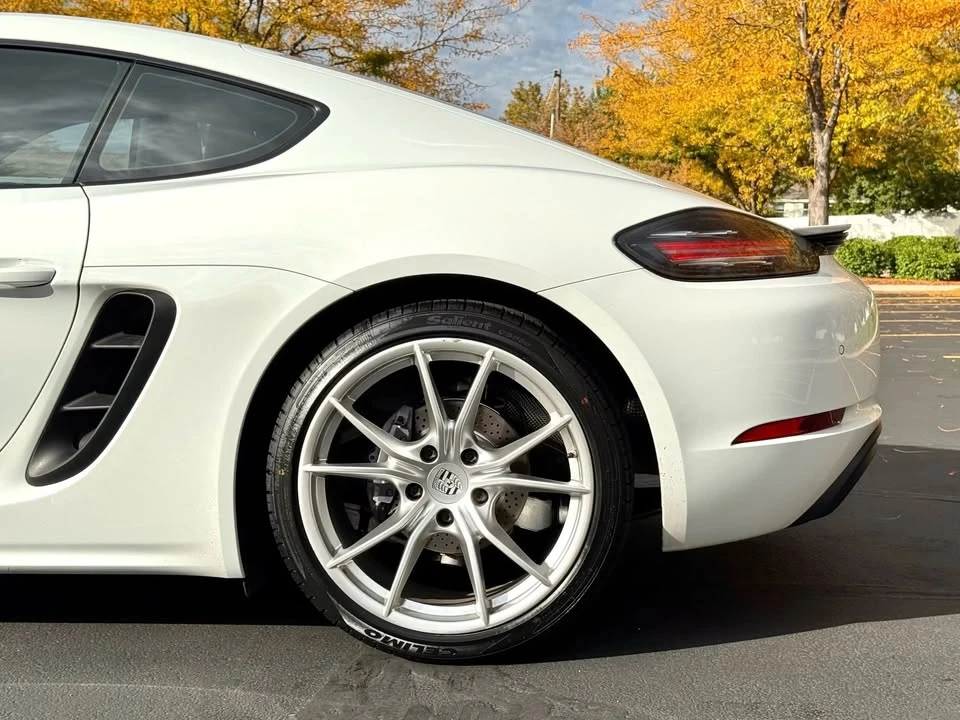 2018 Porsche 718 Cayman - Image 16 of 20