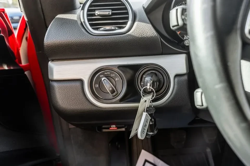 2018 Porsche 718 Cayman - Image 11 of 20
