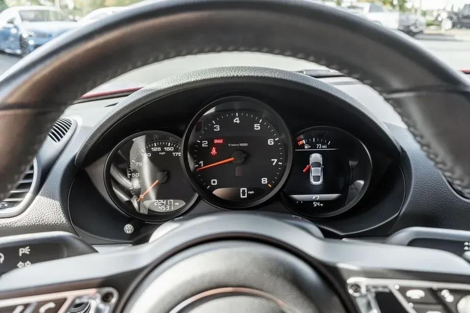 2018 Porsche 718 Cayman - Image 10 of 20
