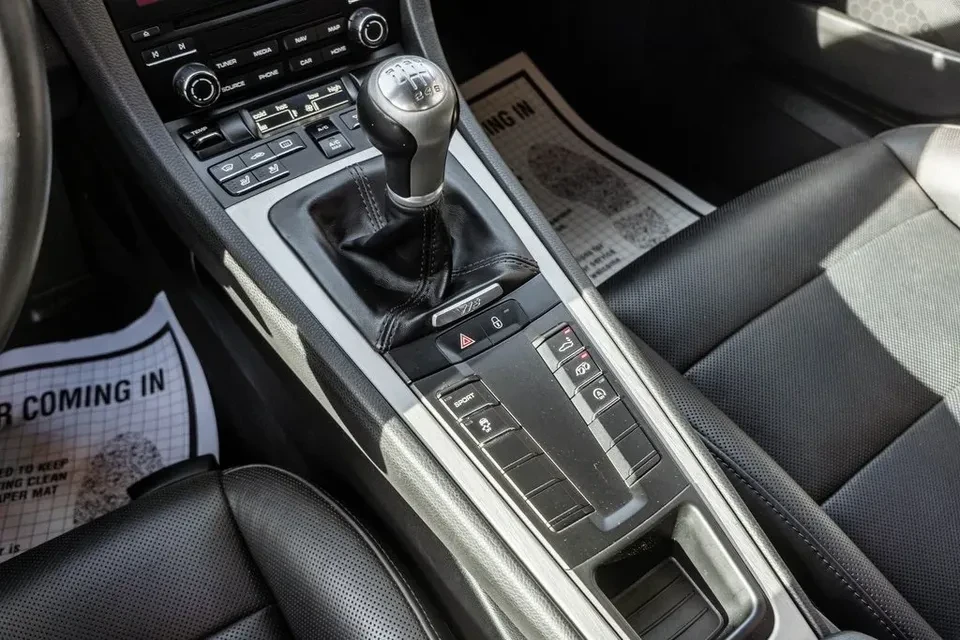 2018 Porsche 718 Cayman - Image 13 of 20
