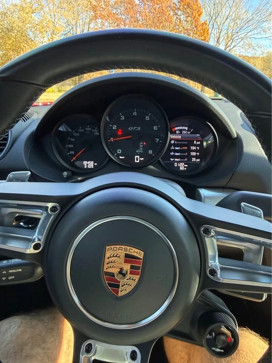 2018 Porsche 718 Cayman - Image 10 of 14