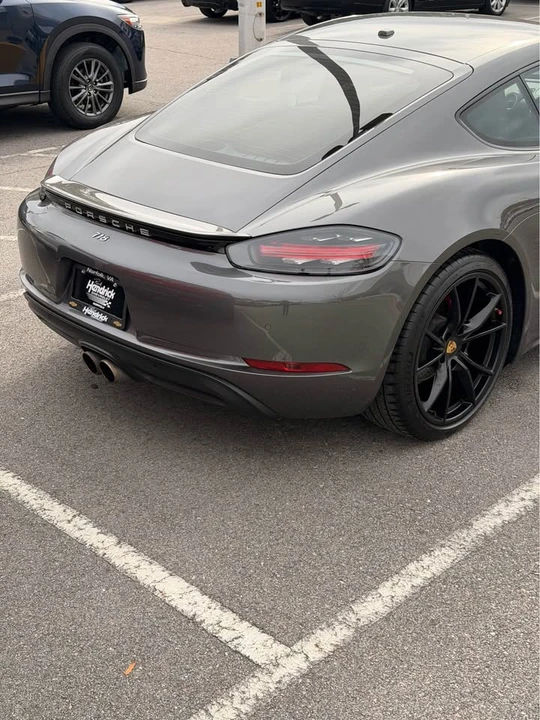 2018 Porsche 718 Cayman - Image 9 of 12