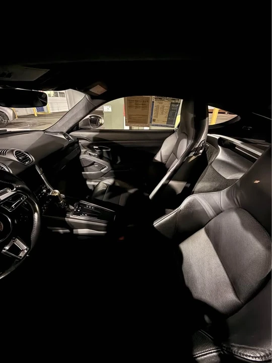 2018 Porsche 718 Cayman - Image 4 of 5