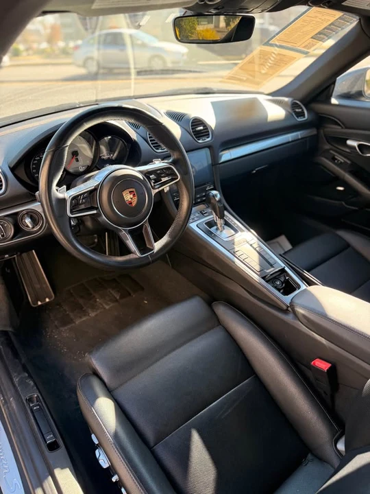 2018 Porsche 718 Cayman - Image 12 of 18