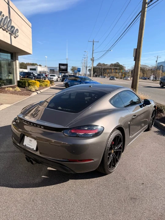 2018 Porsche 718 Cayman - Image 8 of 18