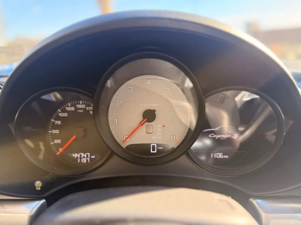 2018 Porsche 718 Cayman - Image 15 of 18