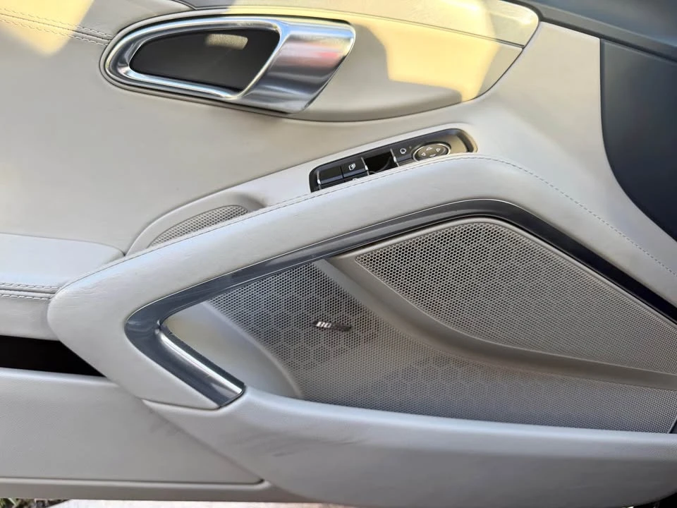 2018 Porsche 718 Cayman - Image 7 of 7