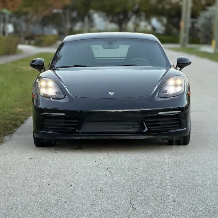 2018 Porsche 718 Cayman - Image 2 of 15