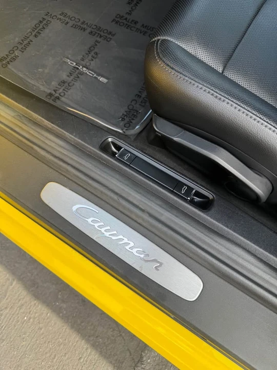 2018 Porsche 718 Cayman - Image 12 of 18