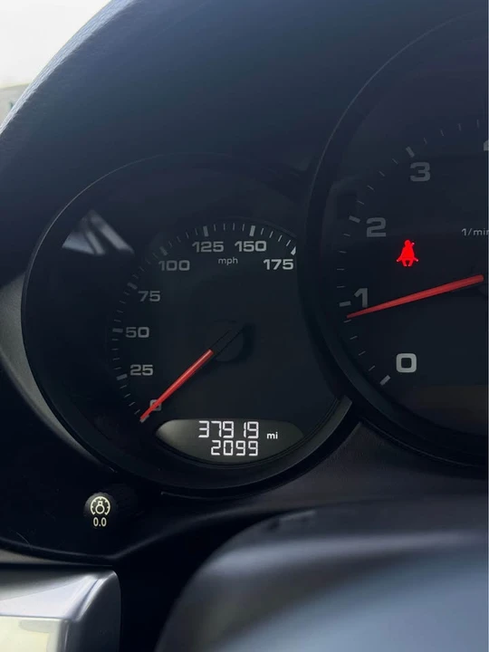 2018 Porsche 718 Cayman - Image 15 of 18