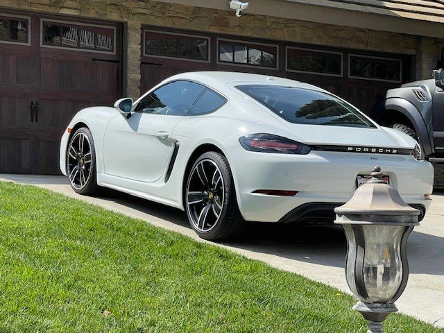 2018 Porsche 718 Cayman - Image 4 of 10