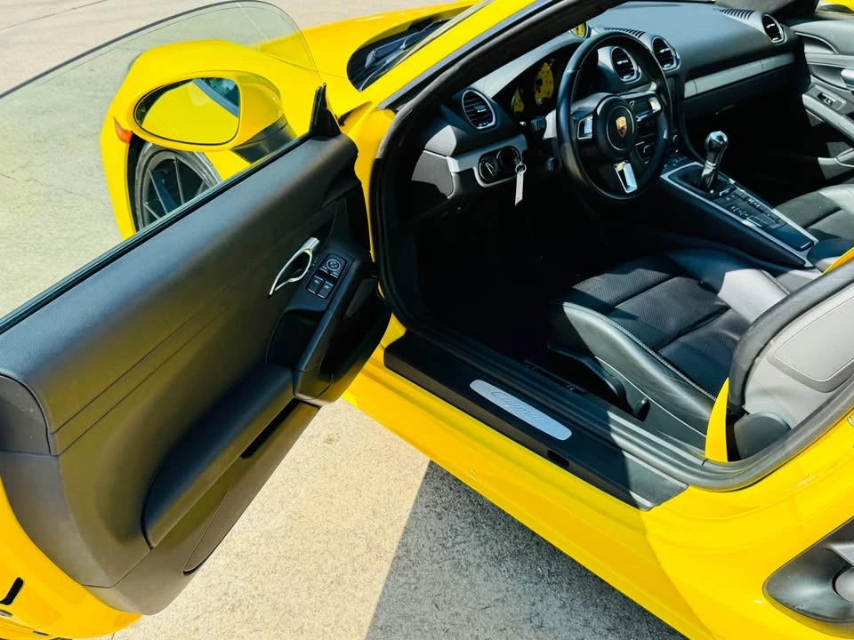 2018 Porsche 718 Cayman - Image 11 of 20