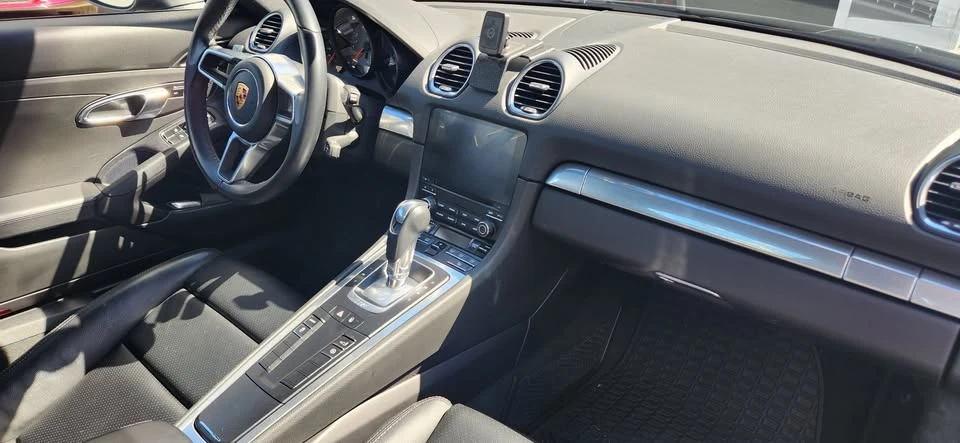 2018 Porsche 718 Cayman S - Image 12 of 18