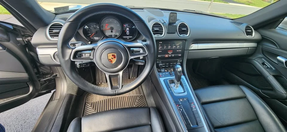 2018 Porsche 718 Cayman S - Image 9 of 18