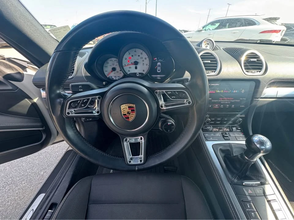 2018 Porsche 718 Cayman - Image 11 of 16
