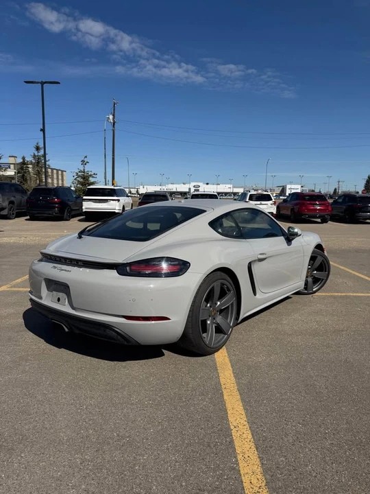 2018 Porsche 718 Cayman - Image 5 of 16