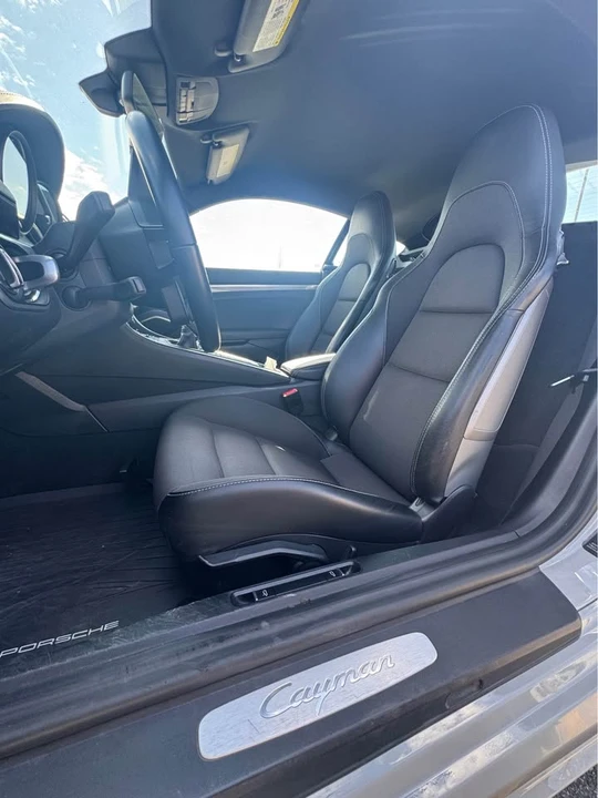 2018 Porsche 718 Cayman - Image 10 of 16