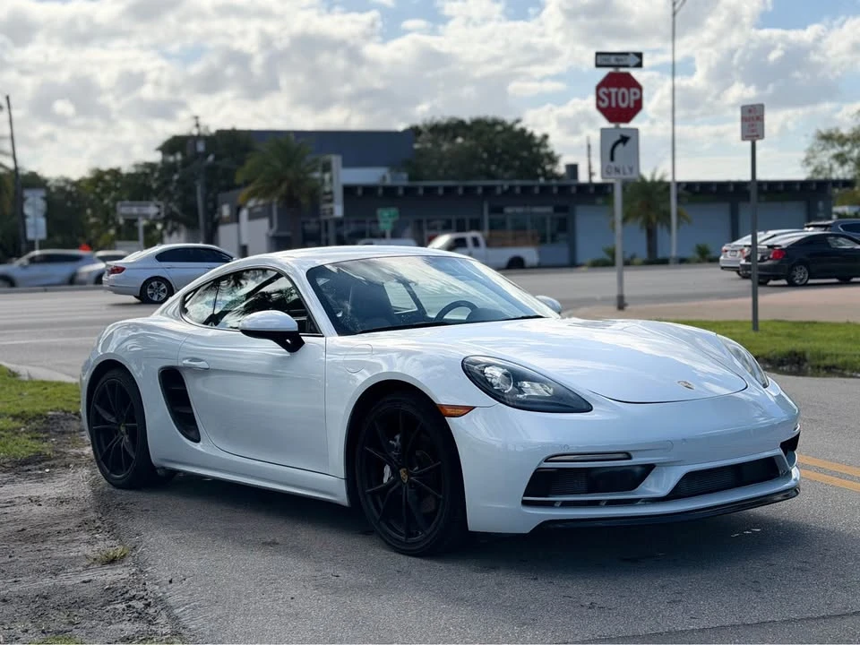 2018 Porsche 718 Cayman - Image 2 of 11