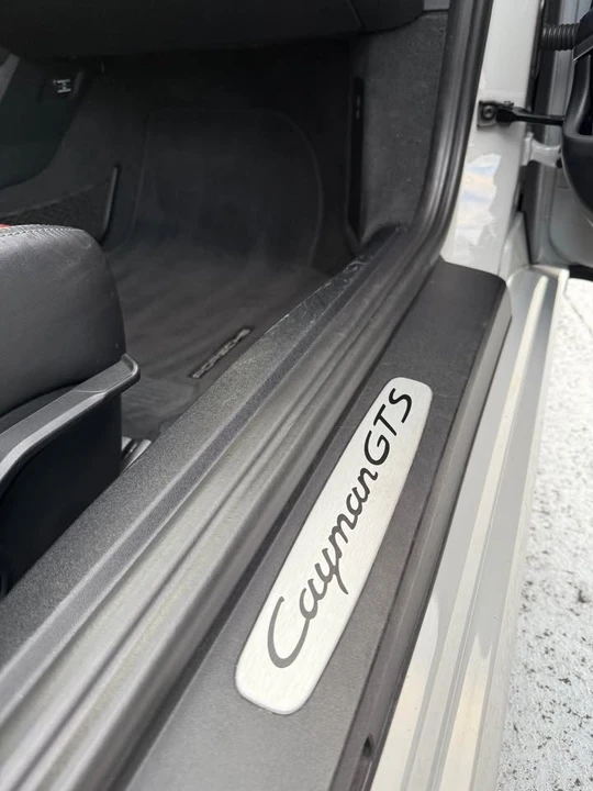 2018 Porsche 718 Cayman - Image 6 of 19