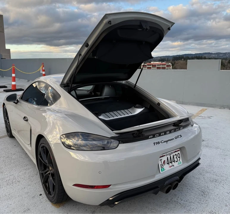 2018 Porsche 718 Cayman - Image 8 of 19