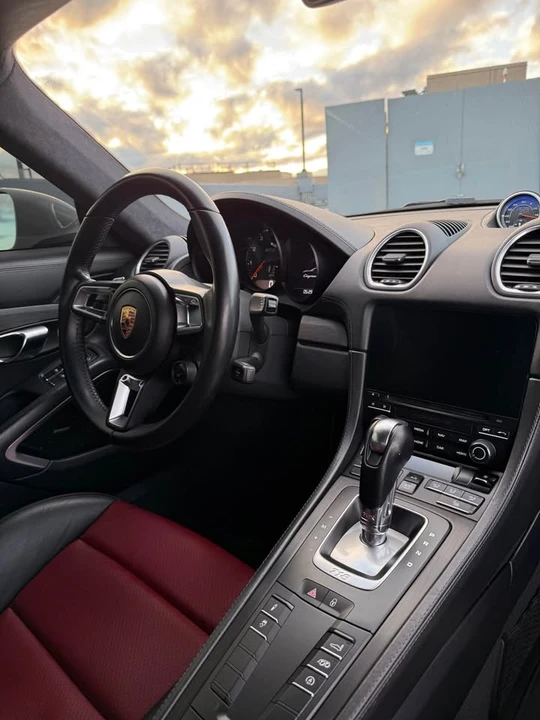 2018 Porsche 718 Cayman - Image 5 of 19
