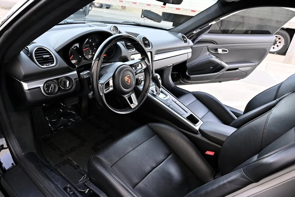 2018 Porsche 718 Cayman - Image 11 of 20